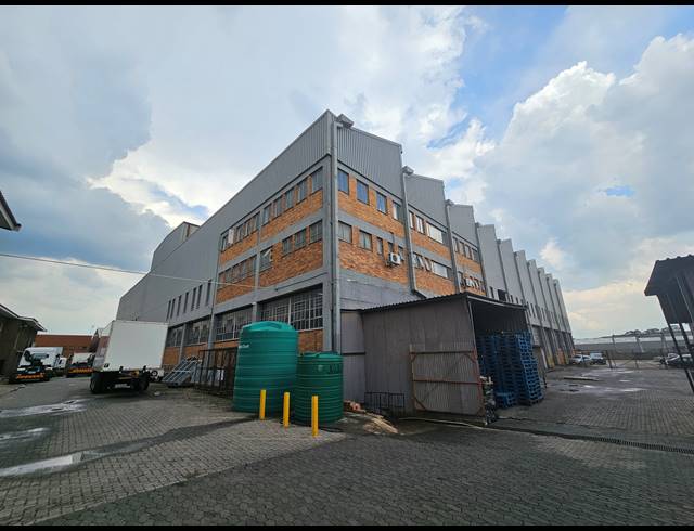 4,318M² WAREHOUSE TO LET IN ISANDO